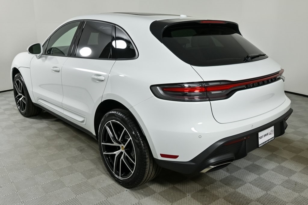 New 2026 Porsche Macan Base SUV