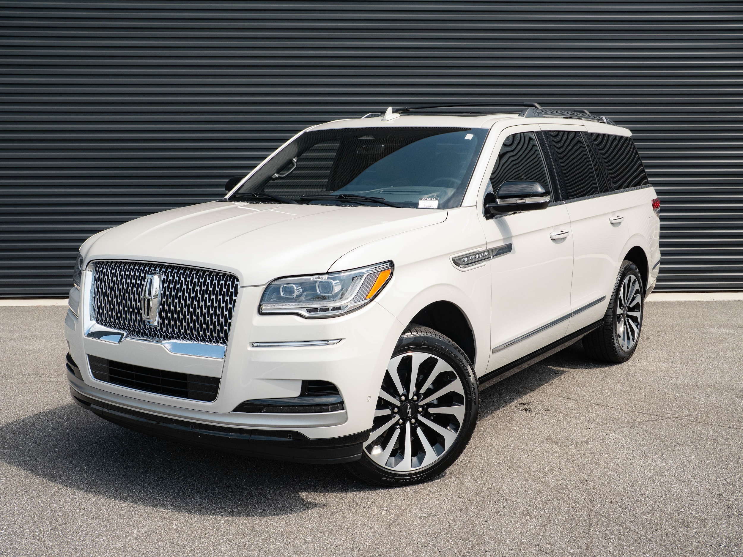 2024 Lincoln Navigator Reserve 4WD's photo