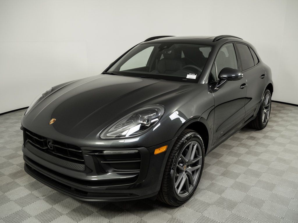 2026 Porsche Macan Base