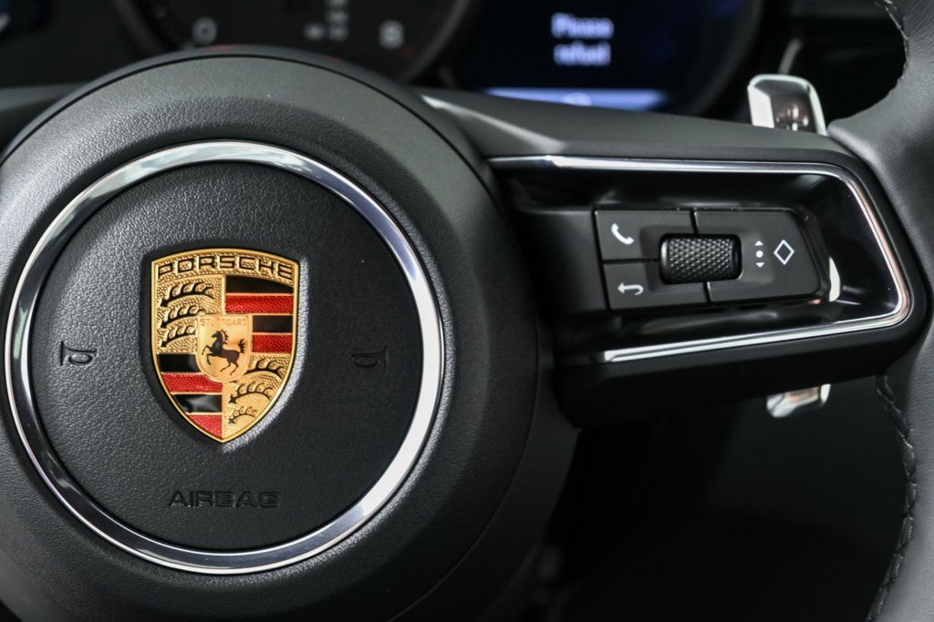 2026 Porsche Macan Base - Photo 11