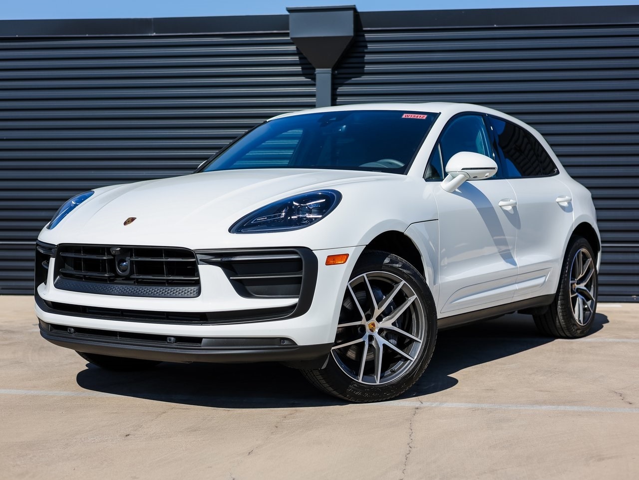 2025 Porsche Macan