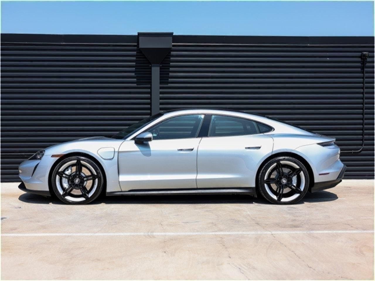 Used 2022 Porsche Taycan Base with VIN WP0AA2Y12NSA13065 for sale in Austin, TX