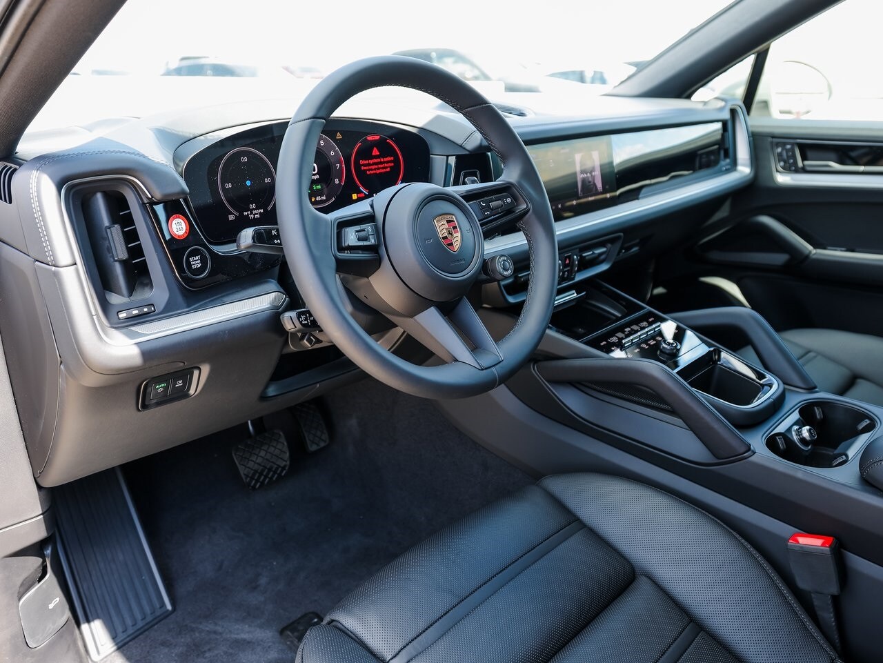 2025 Porsche Cayenne E-Hybrid Coupe photo 3