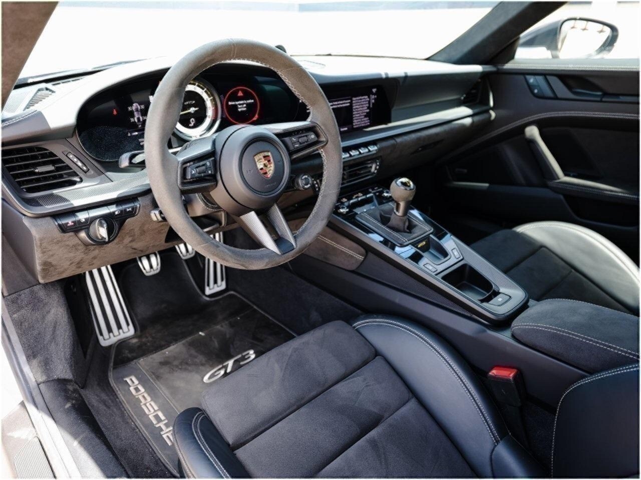 2024 Porsche 911 GT3 photo 4
