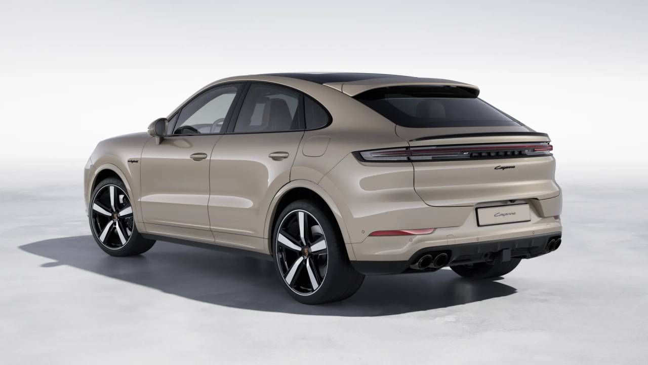 2026 Porsche Cayenne E-Hybrid Coupe photo 3