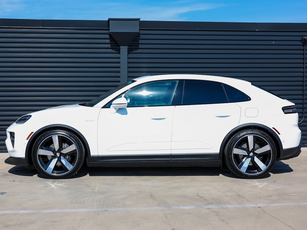 New 2025 Porsche Macan Electric  SUV
