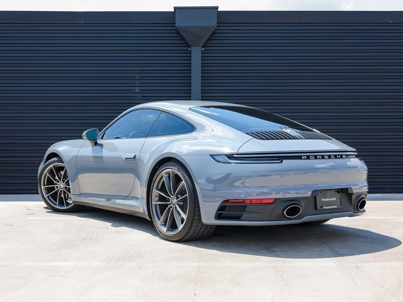 2024 Porsche 911 T 4 photo 3