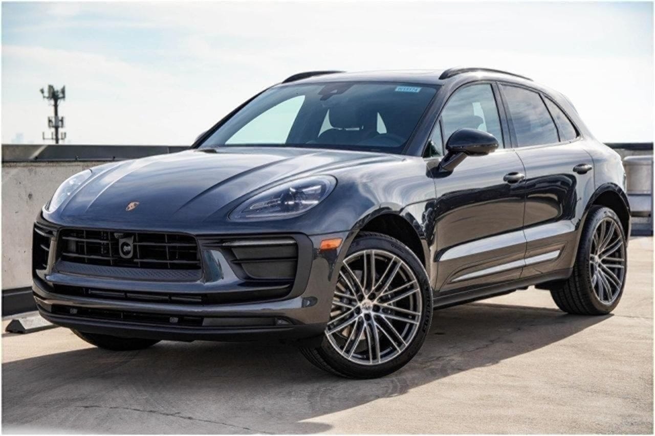 2025 Porsche Macan