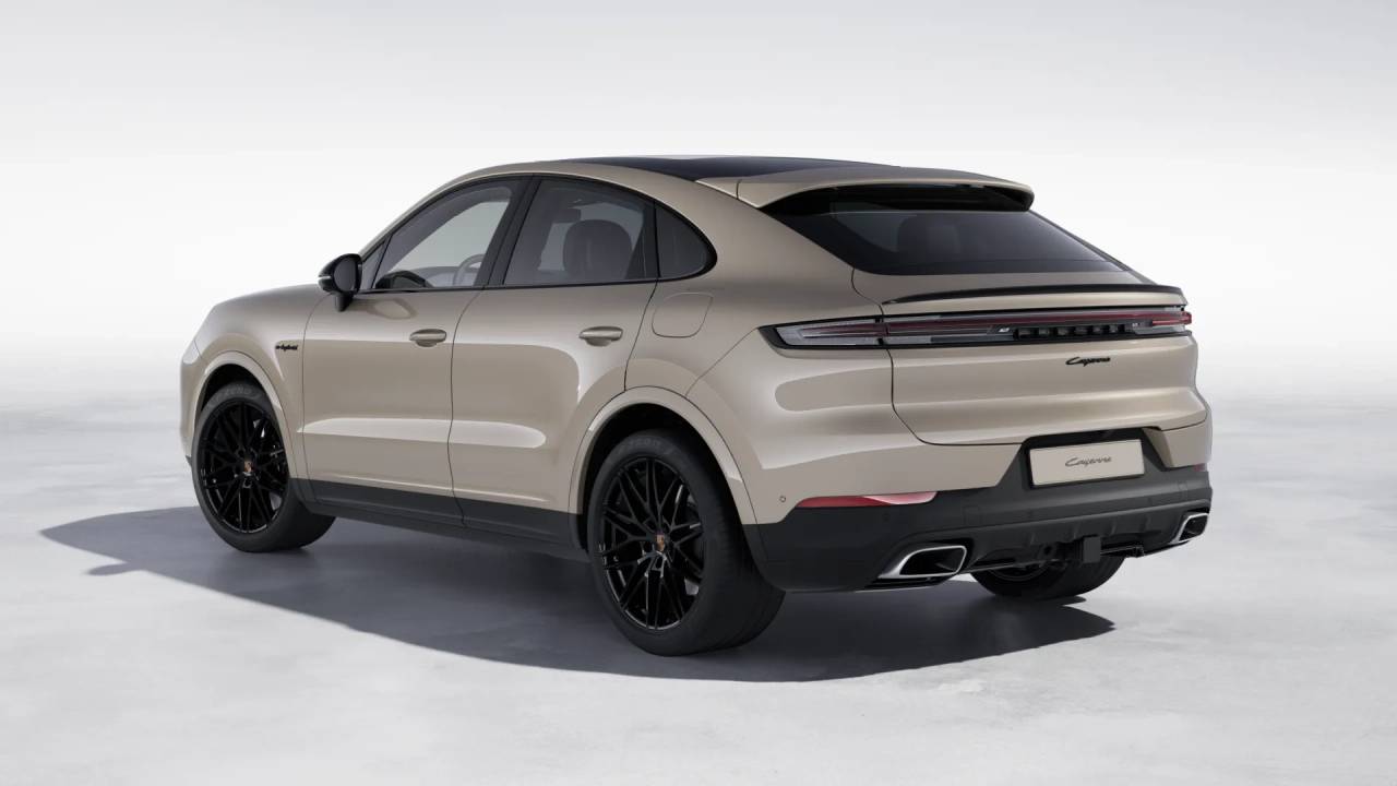 2026 Porsche Cayenne E-Hybrid Coupe photo 3