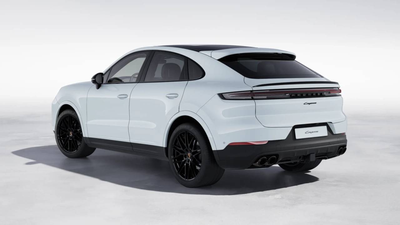 2026 Porsche Cayenne Coupe photo 2
