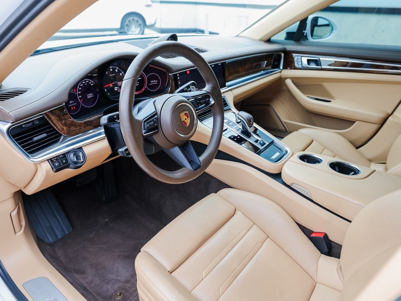 2021 Porsche Panamera 4 photo 4