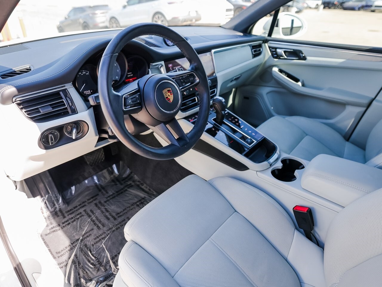 2024 Porsche Macan S photo 4