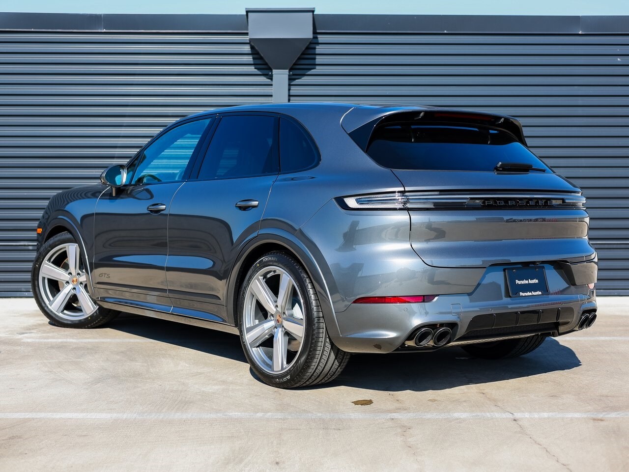 2026 Porsche Cayenne GTS photo 3