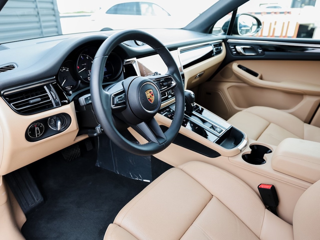 Certified 2025 Porsche Macan SUV