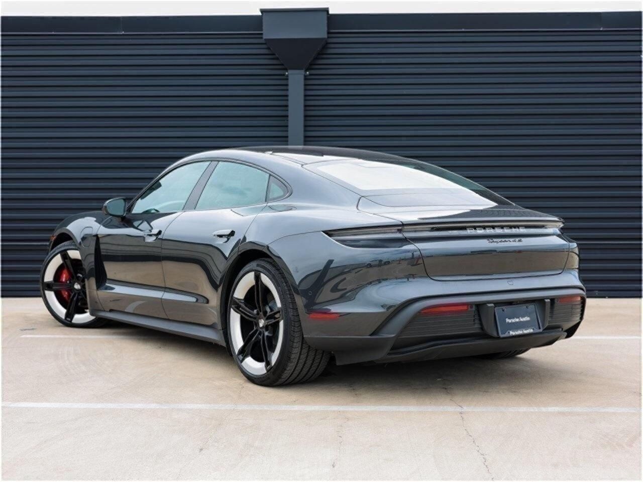 2025 Porsche Taycan 4S photo 3