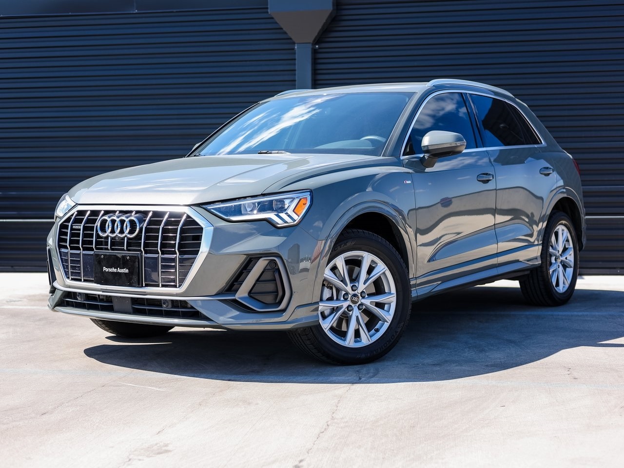 2022 Audi Q3