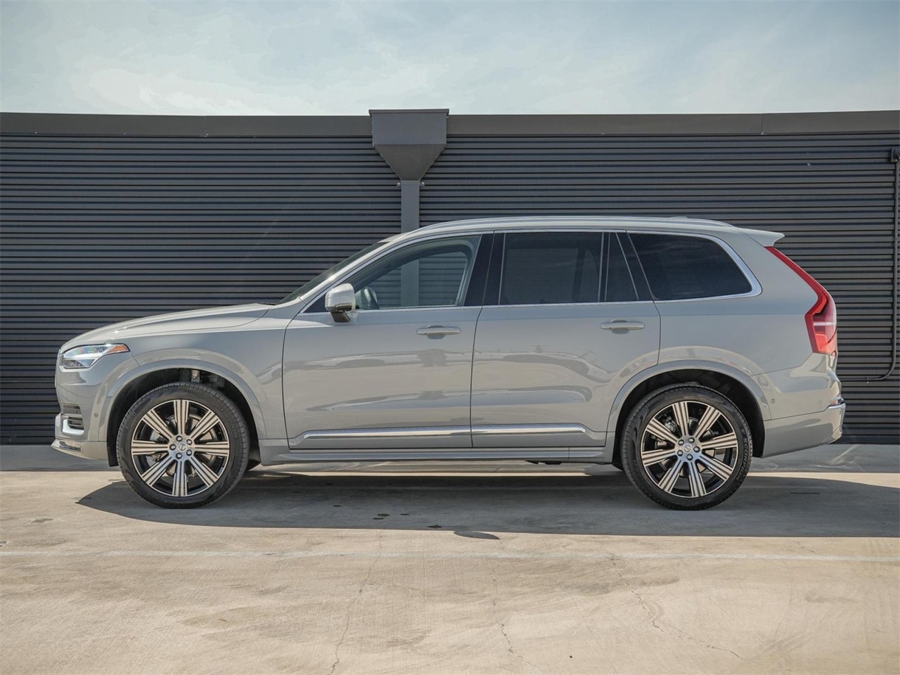 Used 2025 Volvo XC90 Ultra with VIN YV4062PF9S1310114 for sale in Austin, TX