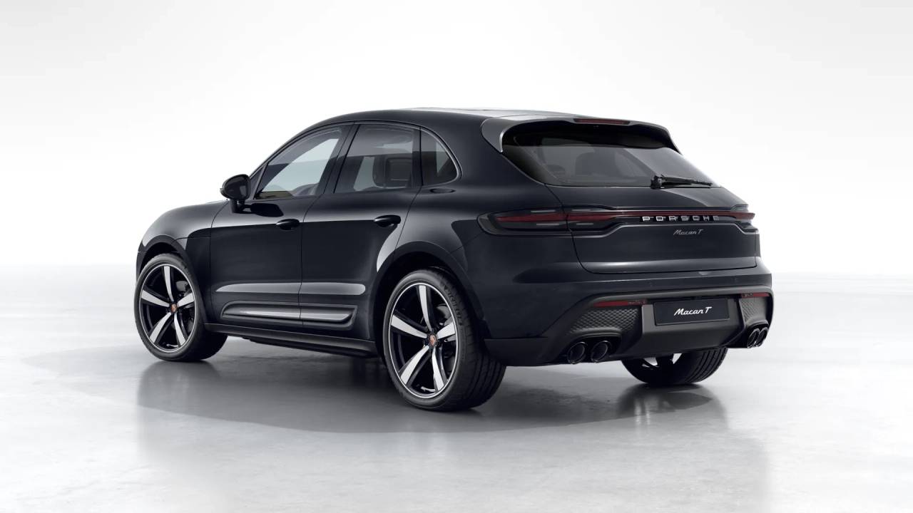 2026 Porsche Macan T photo 2