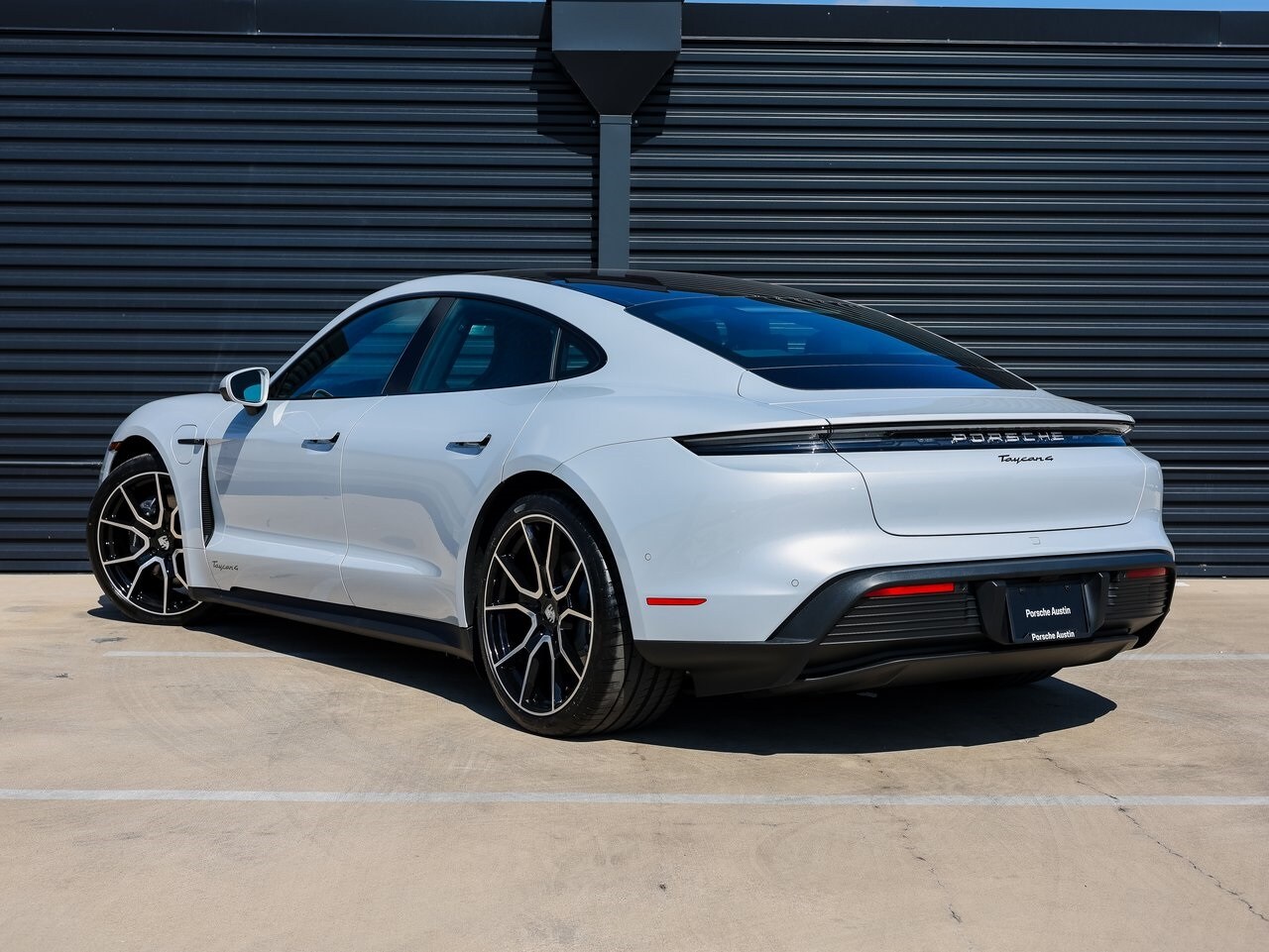 2025 Porsche Taycan S photo 3