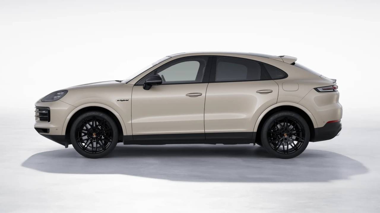 2026 Porsche Cayenne E-Hybrid Coupe photo 2