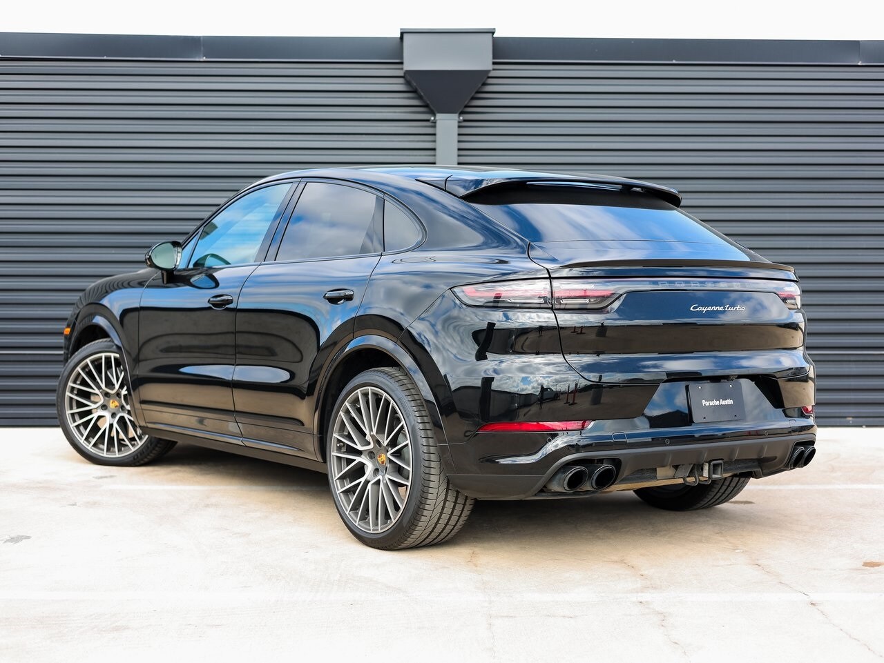 2020 Porsche Cayenne Turbo Coupe photo 2