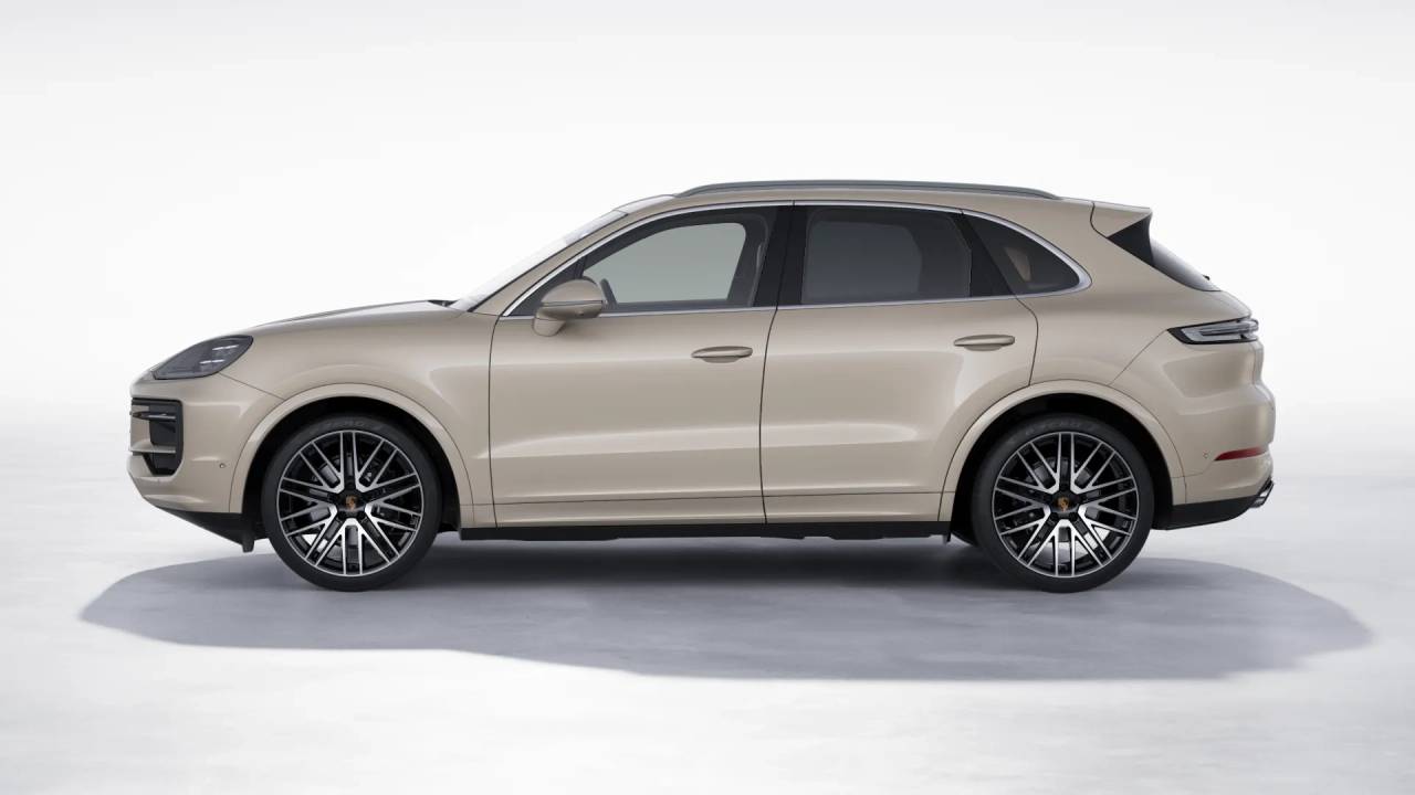 2026 Porsche Cayenne photo 2