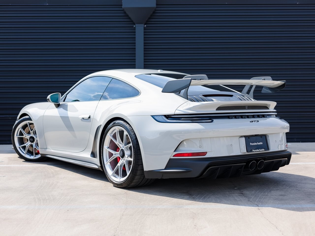 2024 Porsche 911 GT3 photo 3