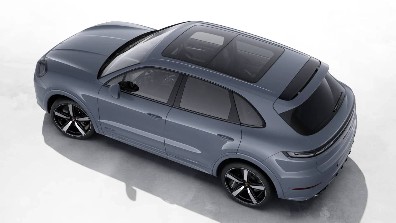 2026 Porsche Cayenne GTS photo 4