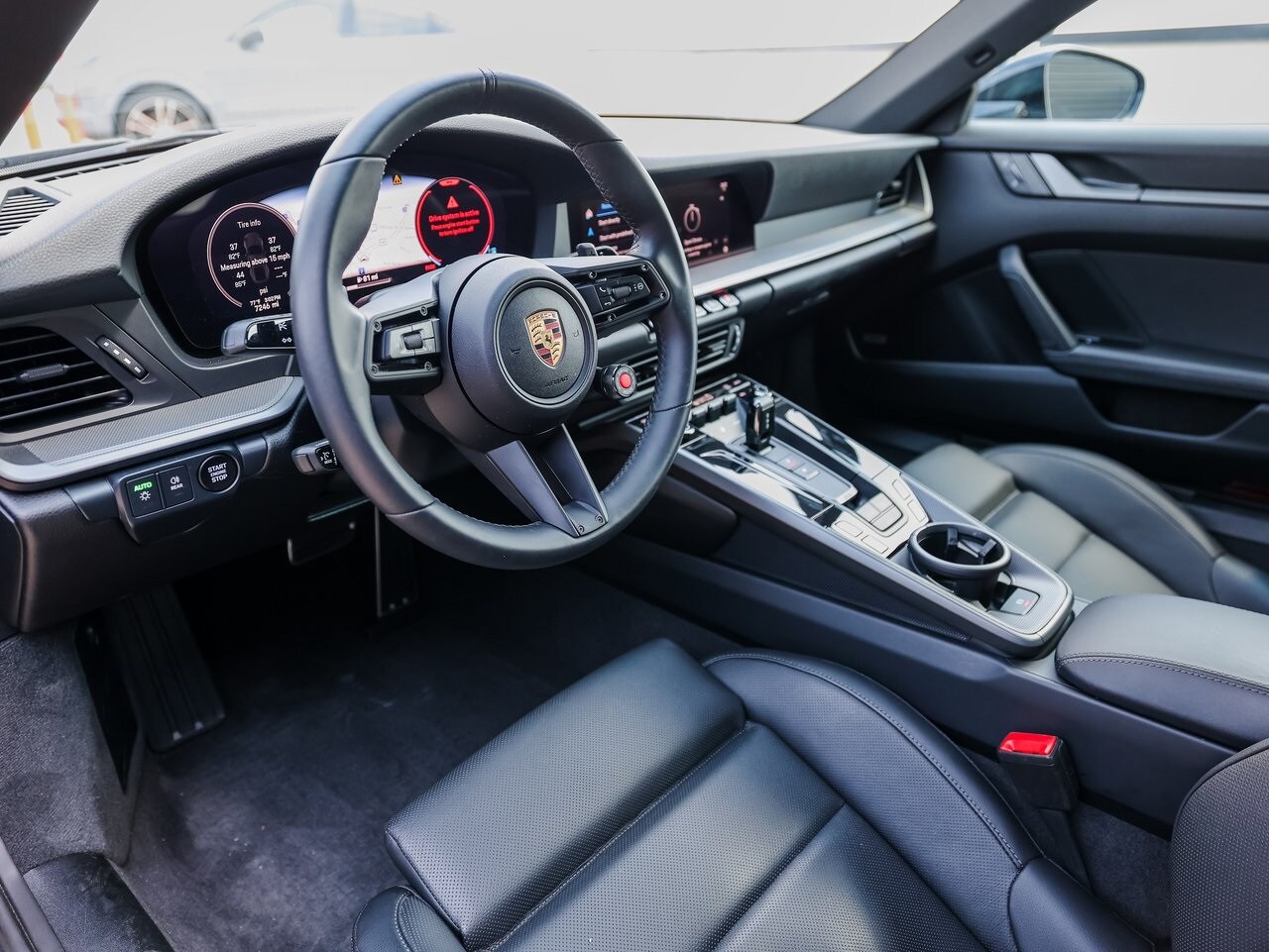 2025 Porsche 911 photo 4