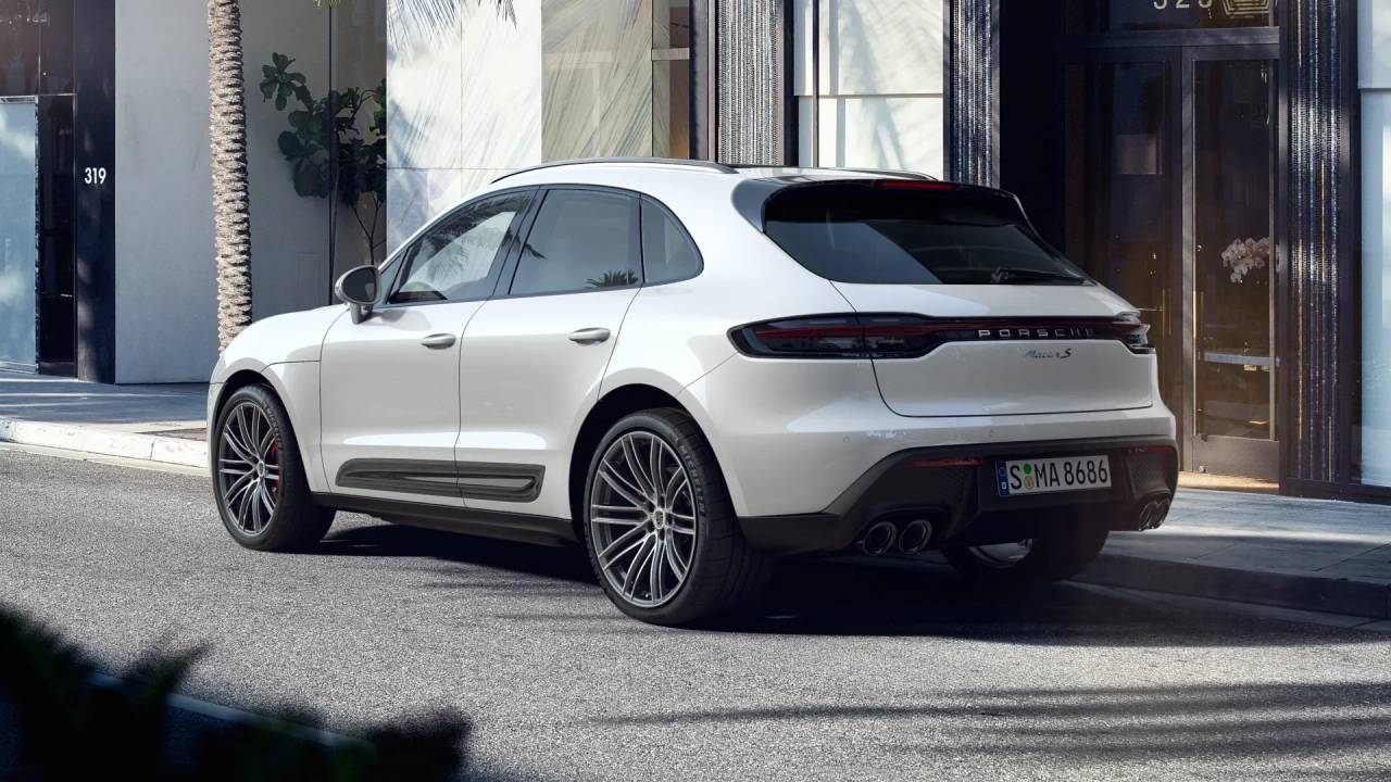 2025 Porsche Macan S photo 3