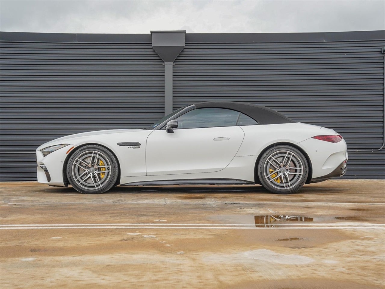 Used 2022 Mercedes-Benz SL Mercedes-AMG with VIN W1KVK8BB8NF005633 for sale in Austin, TX