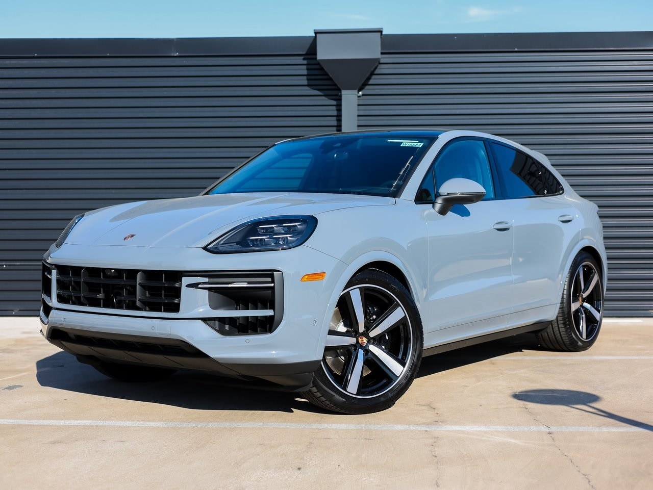 2025 Porsche Cayenne Coup S