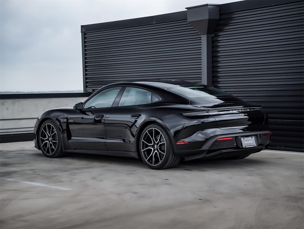 2025 Porsche Taycan S photo 3