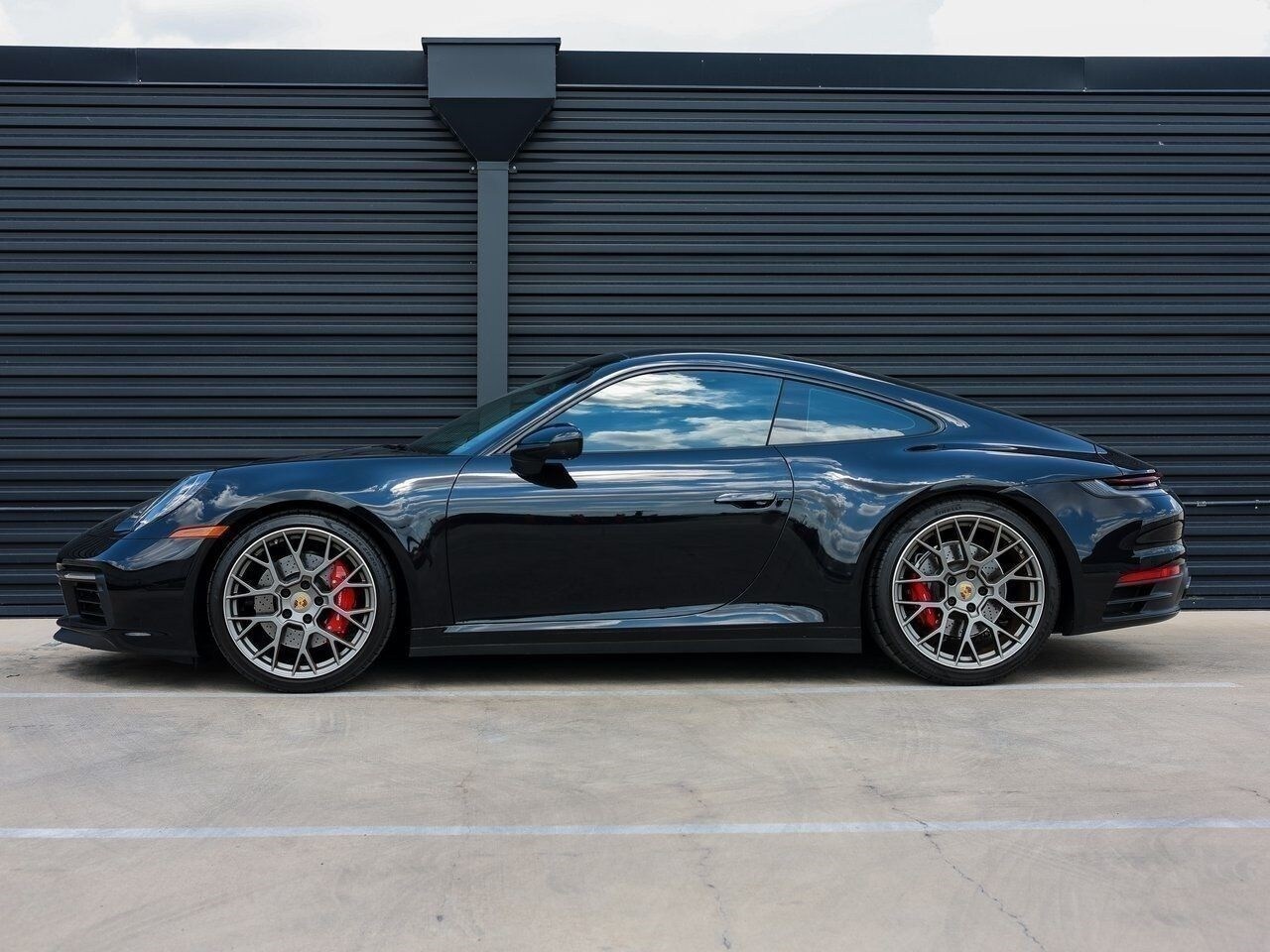 2023 Porsche 911 S photo 2