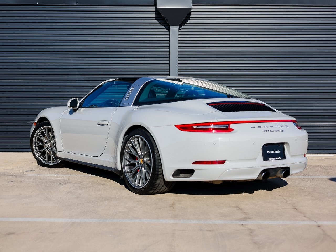 2019 Porsche 911 4S photo 3