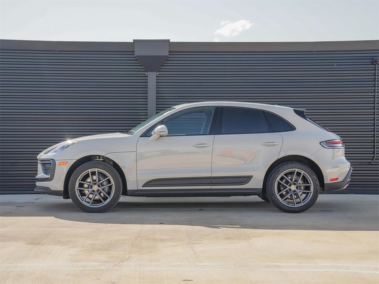 Certified 2022 Porsche Macan Base with VIN WP1AA2A56NLB09588 for sale in Austin, TX