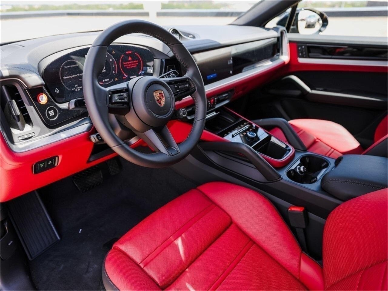 2025 Porsche Cayenne Coupe photo 4