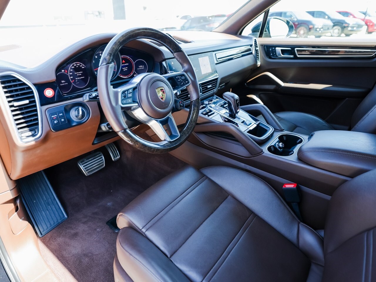 2022 Porsche Cayenne S photo 3