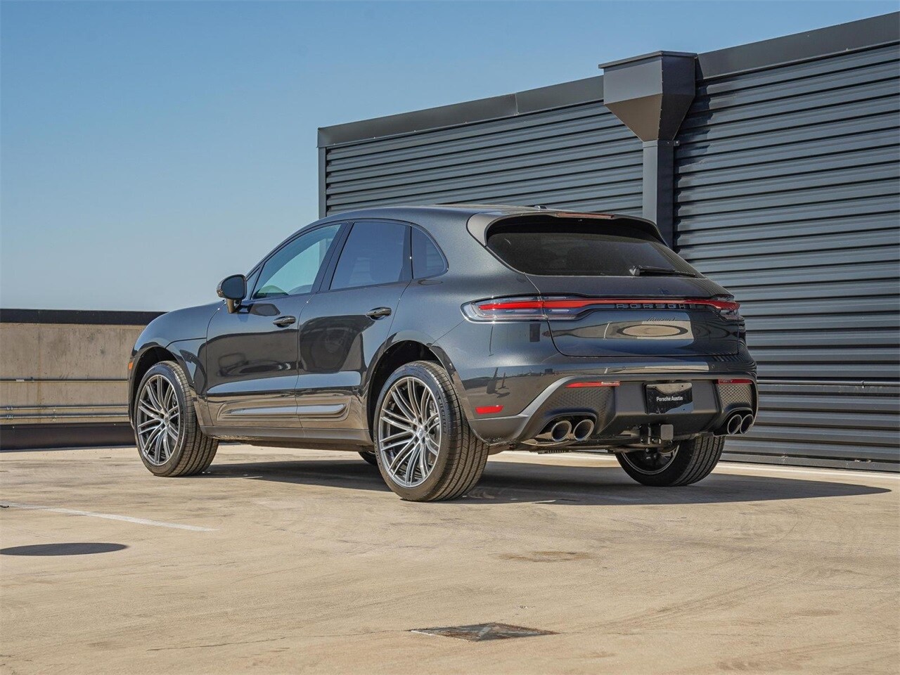 2025 Porsche Macan T photo 3