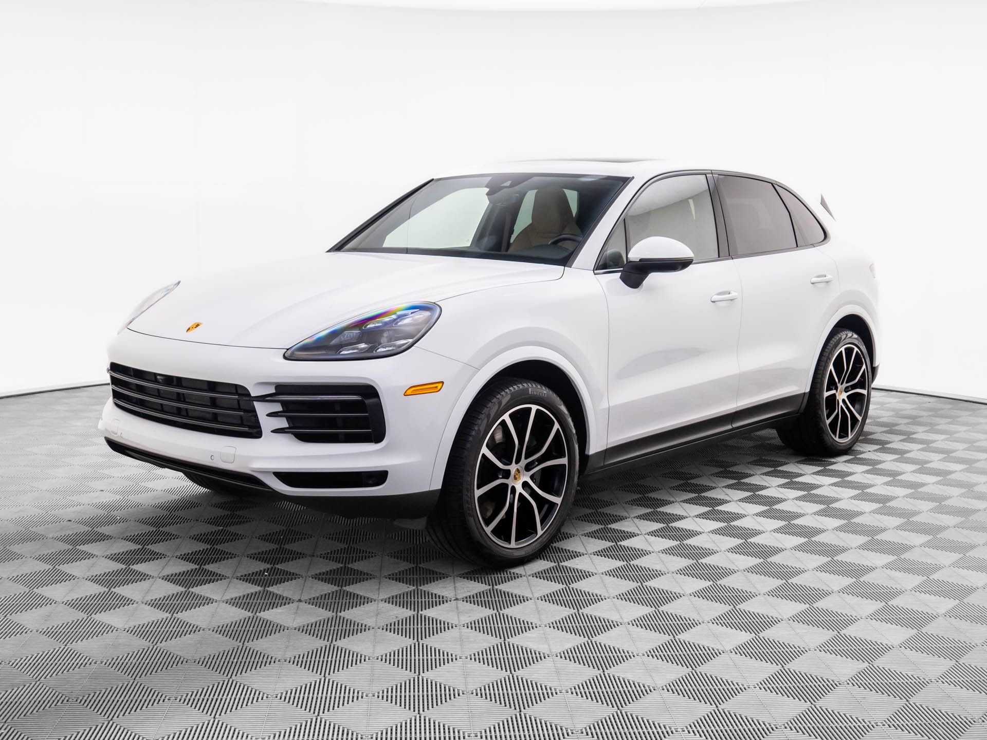 2023 Porsche Cayenne Base