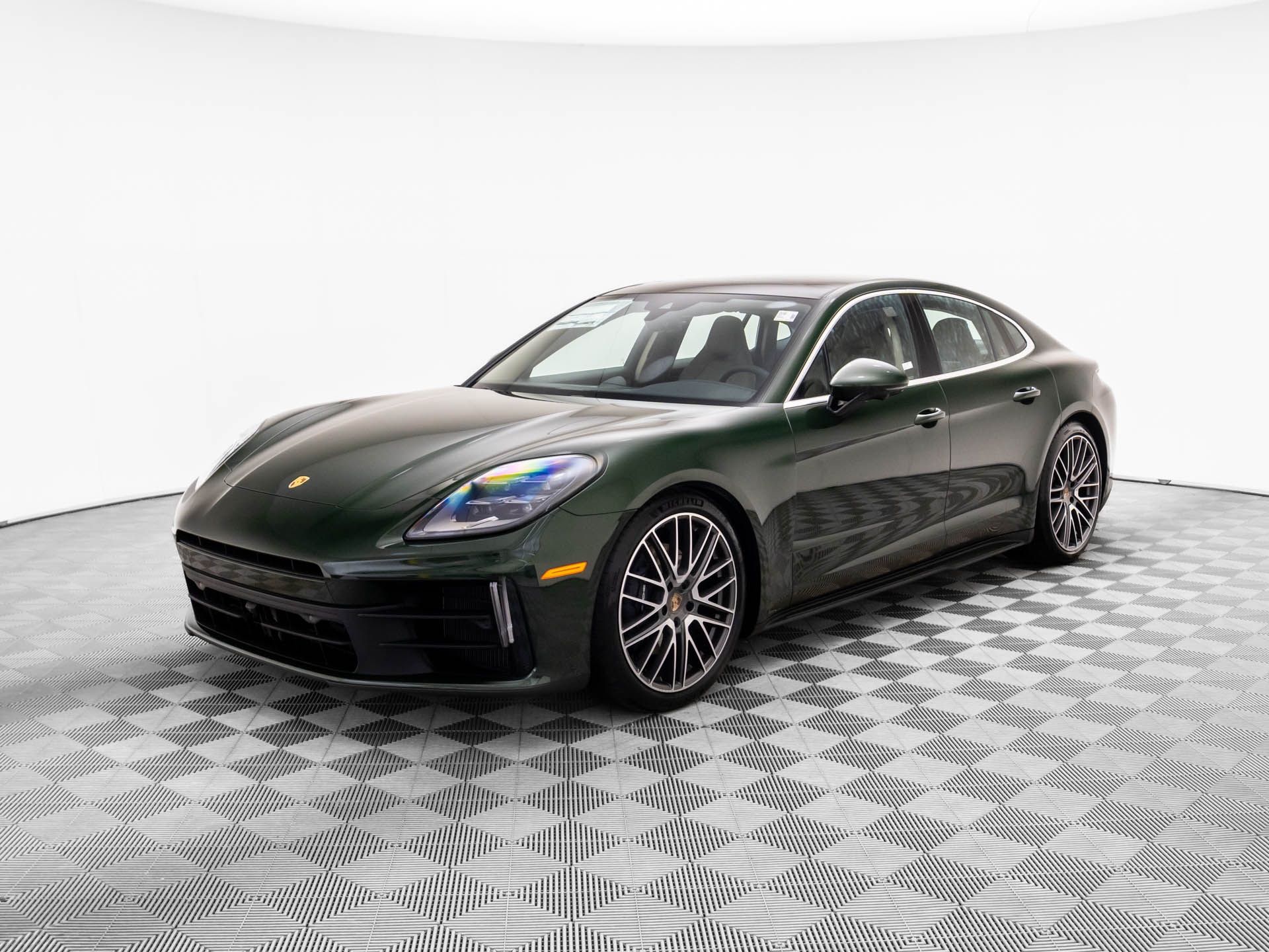2026 Porsche Panamera Base