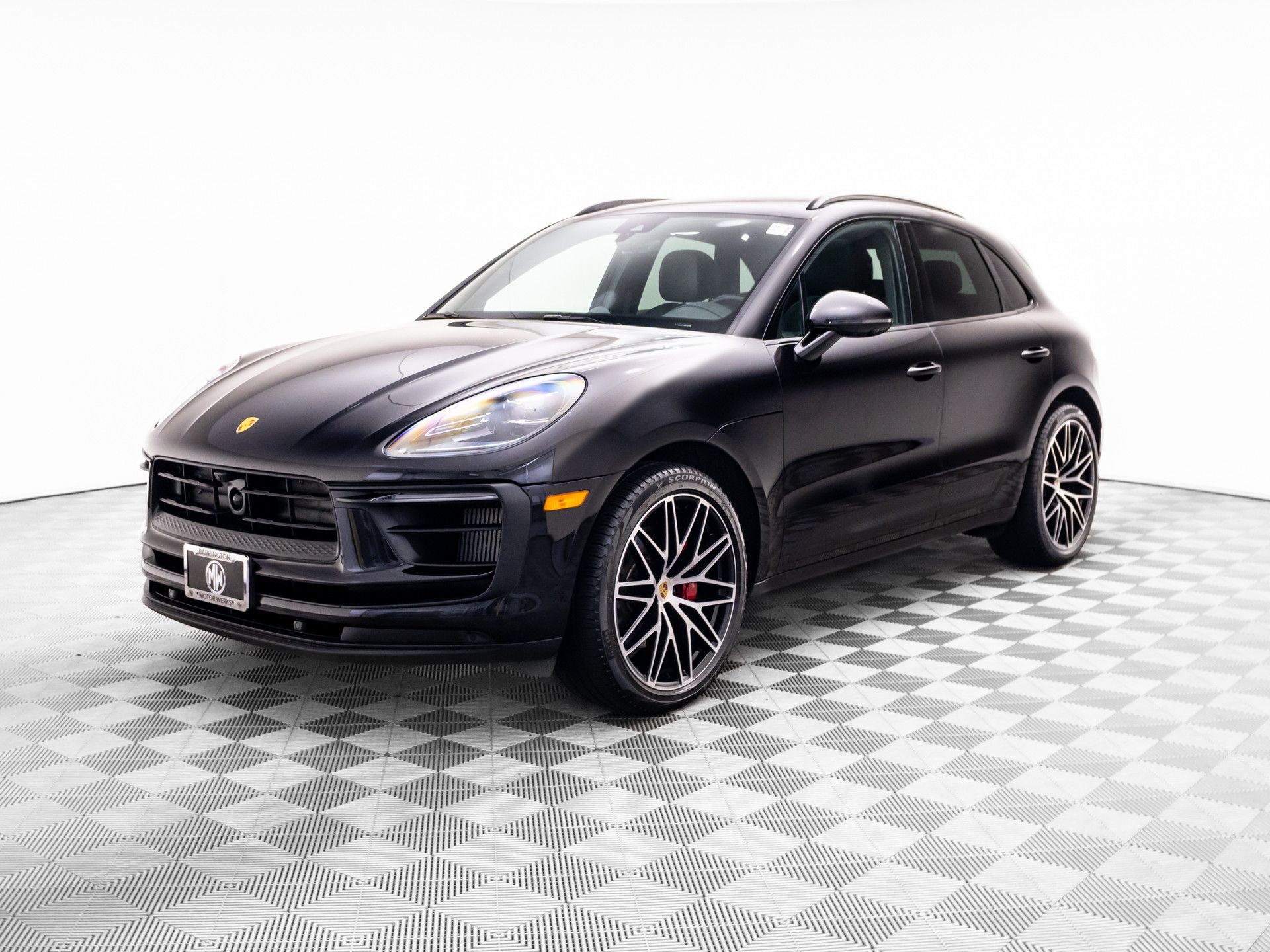 2022 Porsche Macan S's photo