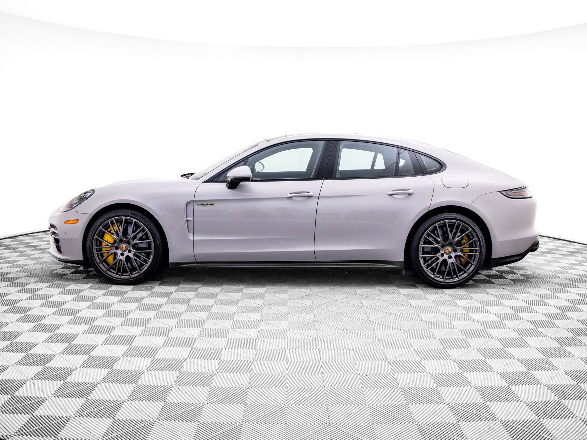 Used 2023 Porsche Panamera Turbo S E-Hybrid with VIN WP0AH2A73PL139049 for sale in Barrington, IL