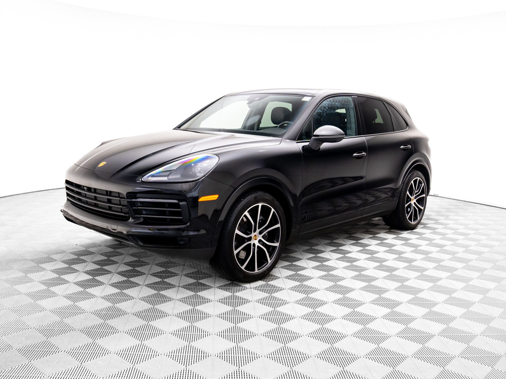 2023 Porsche Cayenne Base's photo