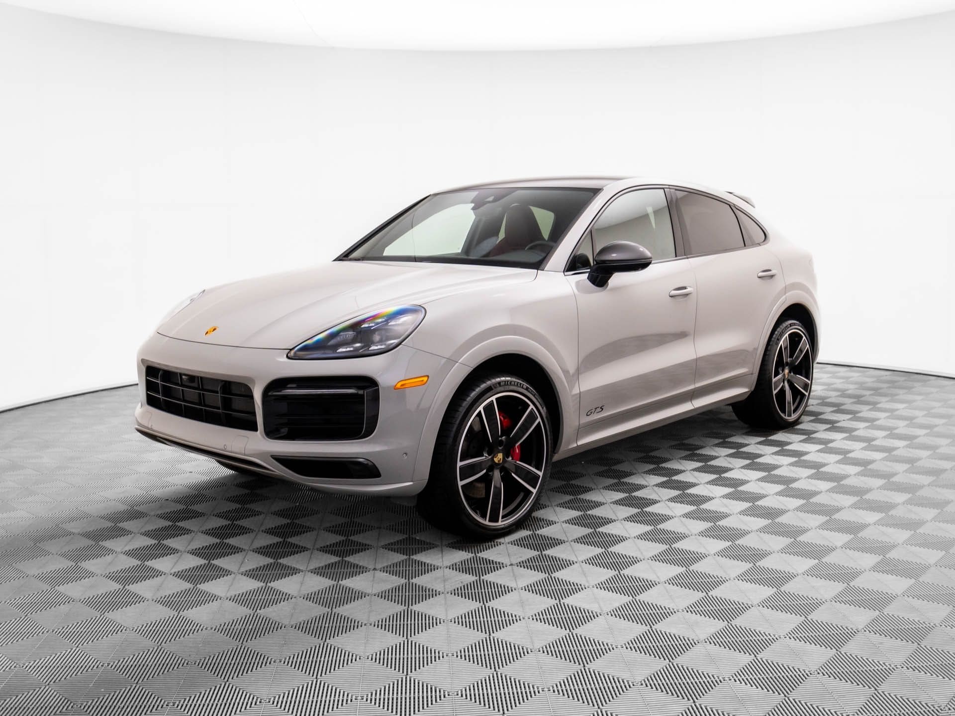 2023 Porsche Cayenne Coup GTS's photo