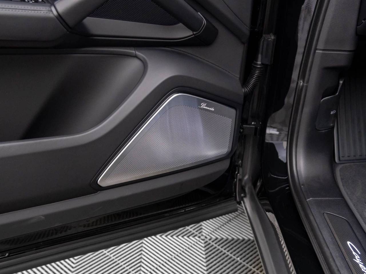 2025 Porsche Cayenne Coup Turbo E-Hybrid - Photo 15