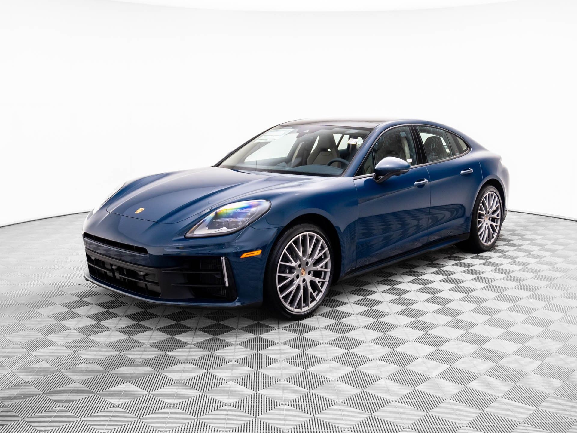 2026 Porsche Panamera Base