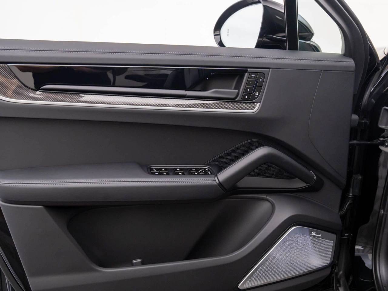 2025 Porsche Cayenne Coup Turbo E-Hybrid - Photo 14