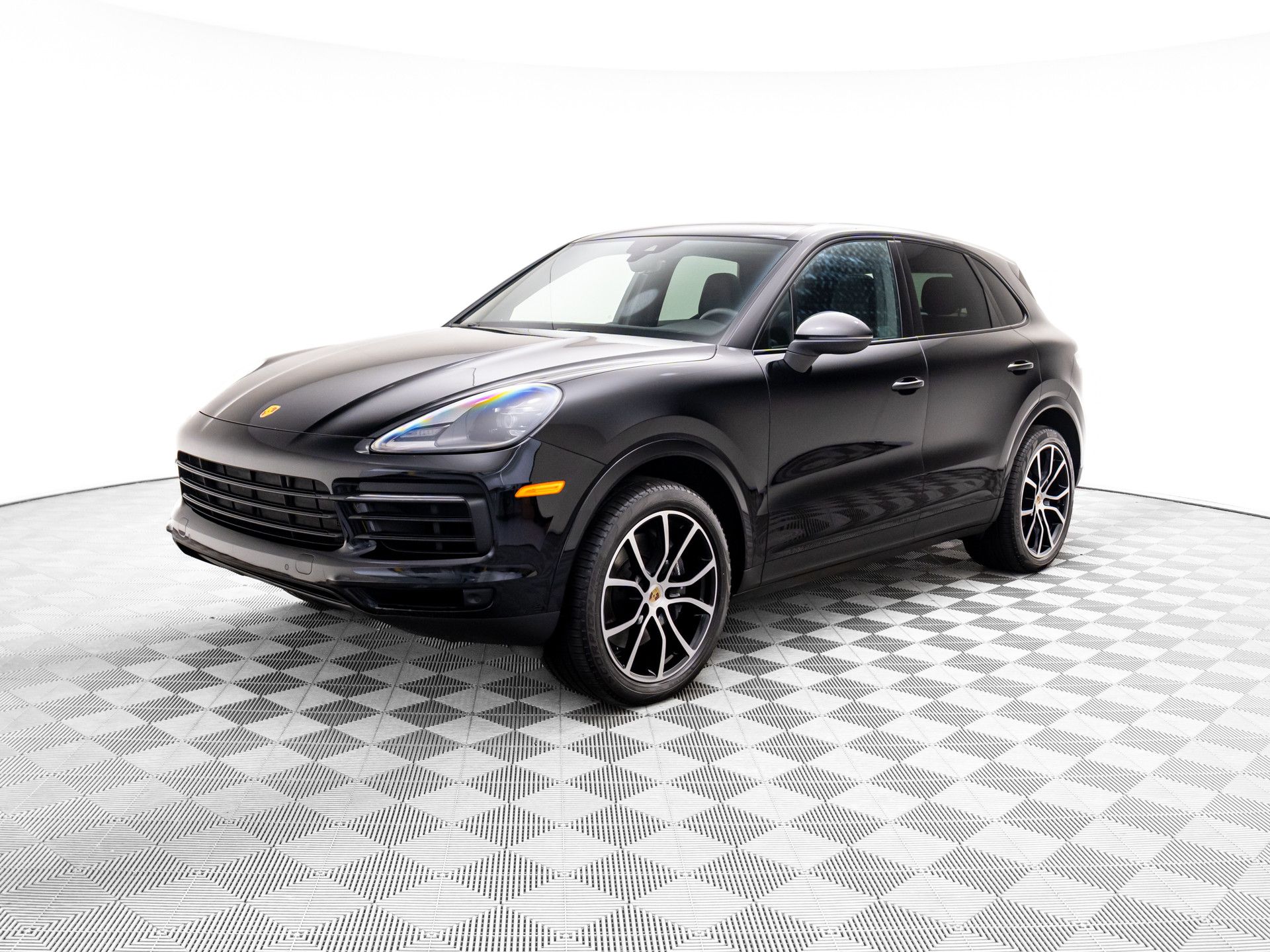 2023 Porsche Cayenne Base's photo