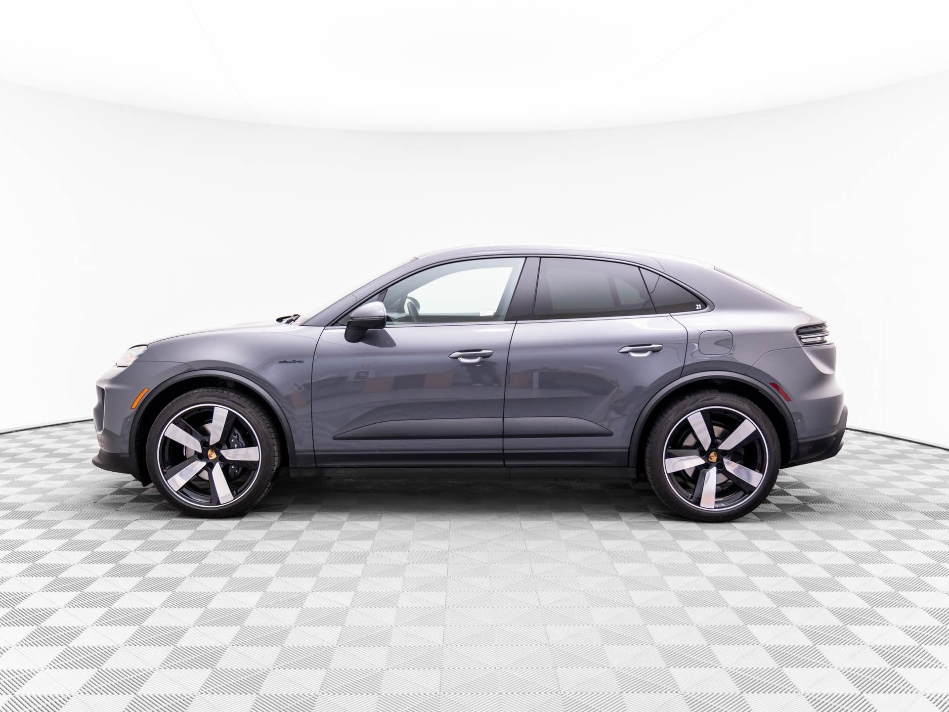 Certified 2025 Porsche Macan Base with VIN WP1AD2XA2SL075329 for sale in Barrington, IL